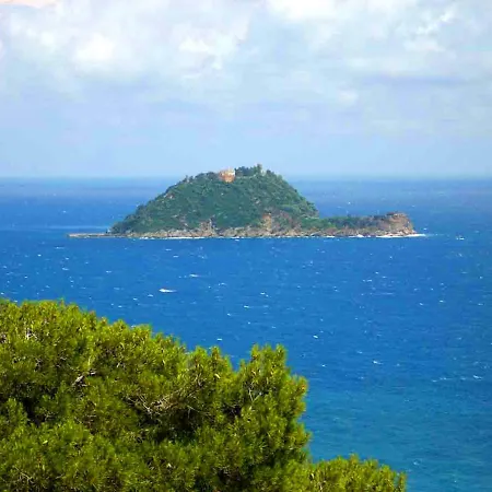 Palazzo Senatore Διαμέρισμα Αλμπένγκα