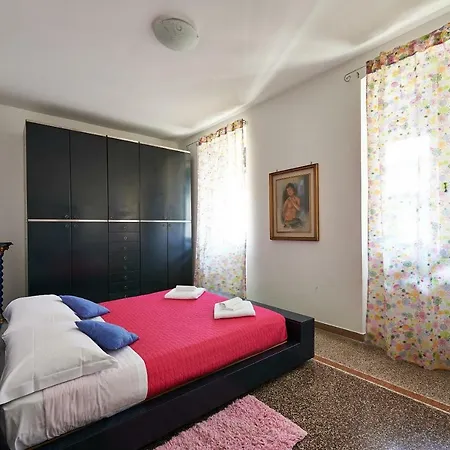 Palazzo Senatore Διαμέρισμα Αλμπένγκα